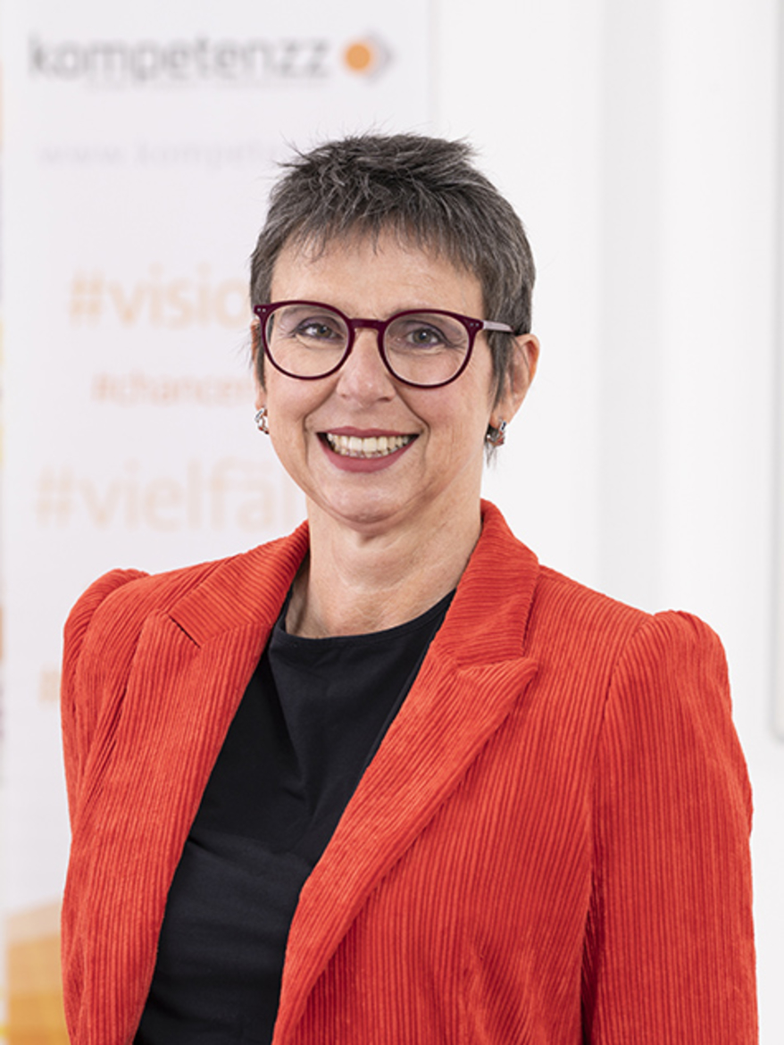 Porträt von Karin Lühmann